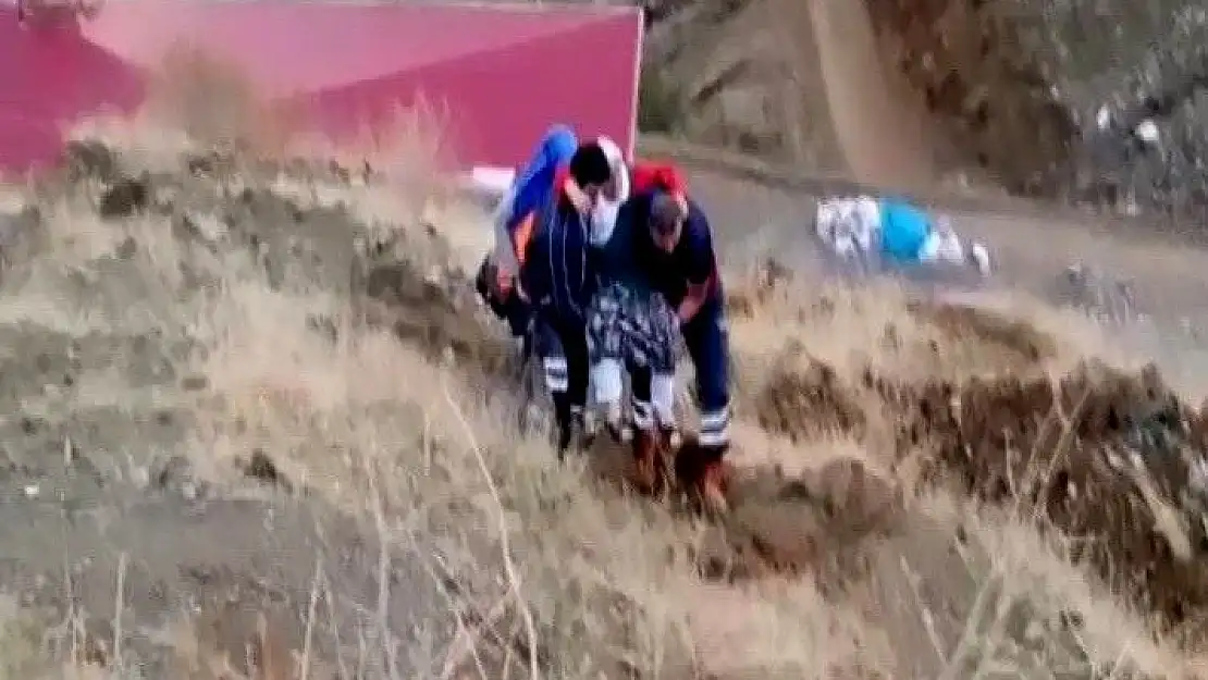 'Sağlık görevlileri `altın beşik´ ile hayat kurtardı'