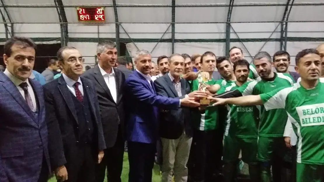 '15 Temmuz şehitleri ve gazileri futbol turnuvası sona erdi'