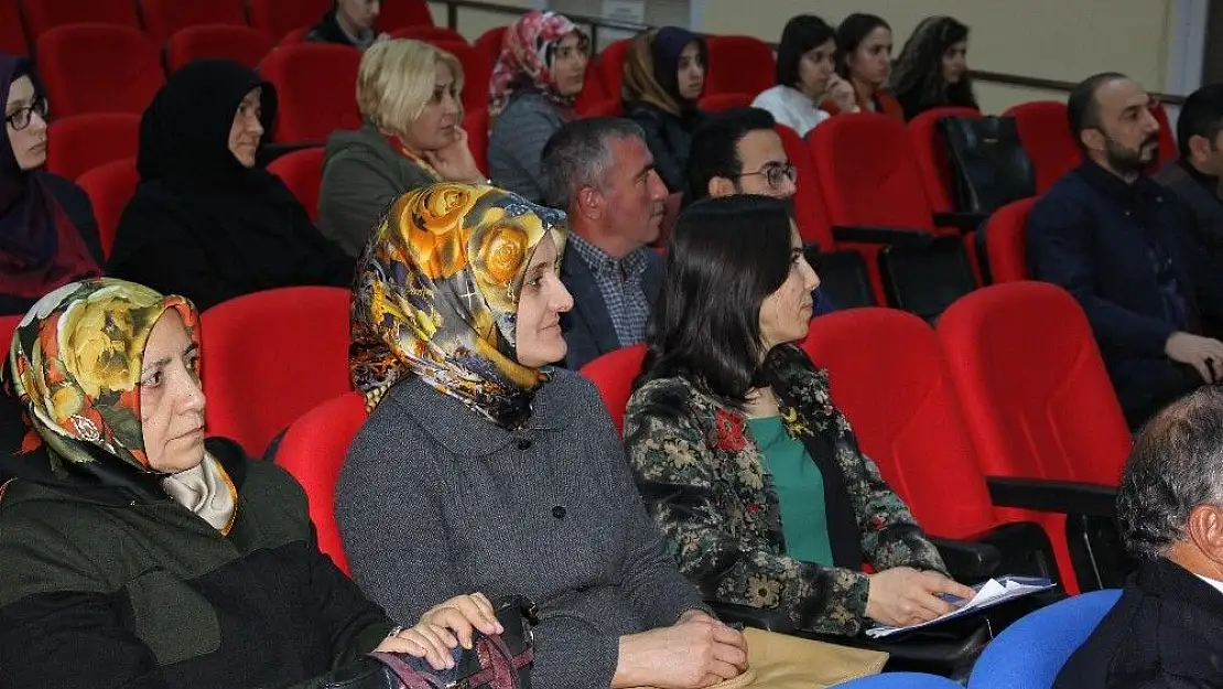 'Darende´de kadına şiddetle mücadele'