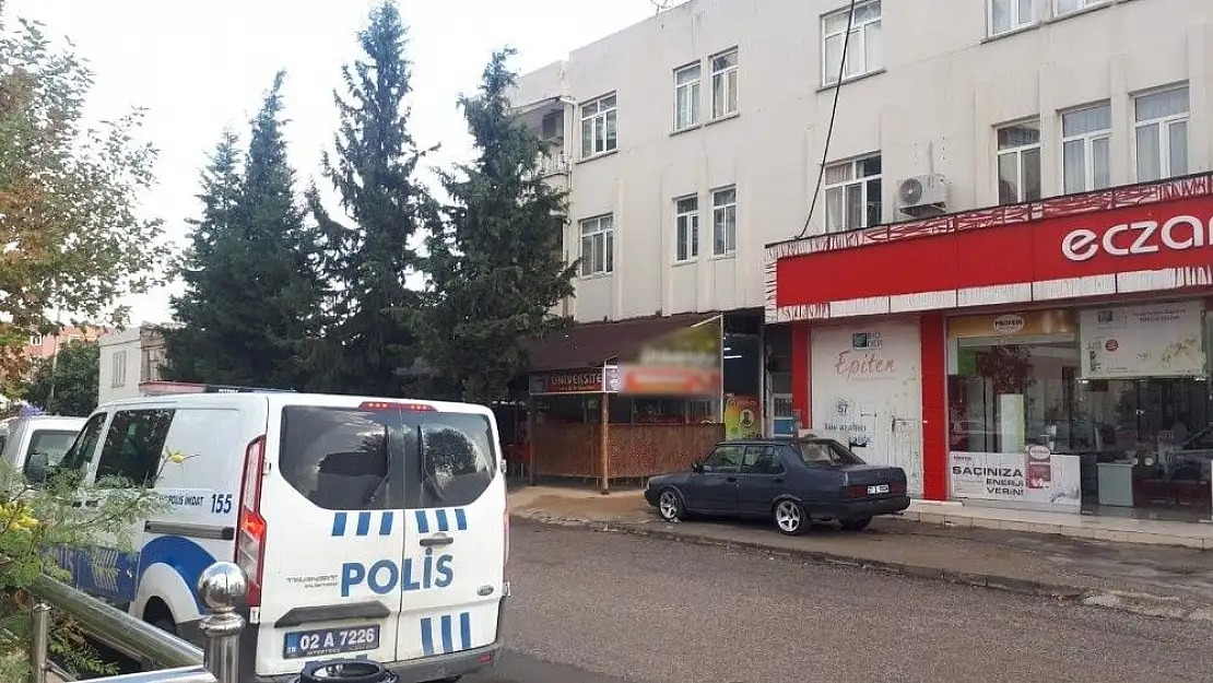 'İntihara teşebbüste bulunan kadın hastaneye kaldırıldı'