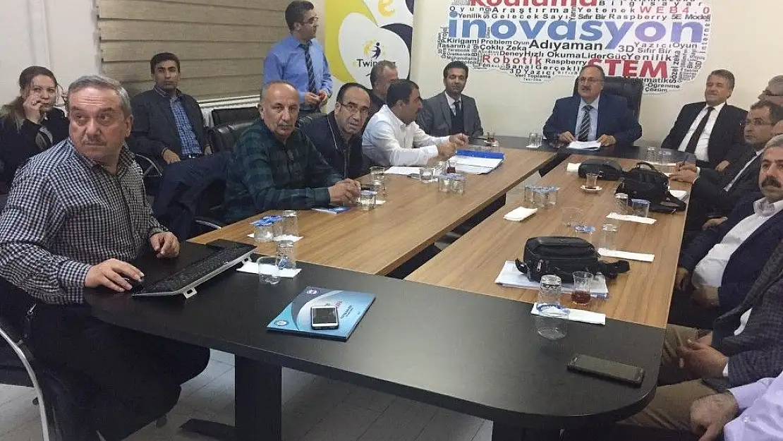 '2023 Eğitim vizyonu değerlendirme toplantısı yapıldı'