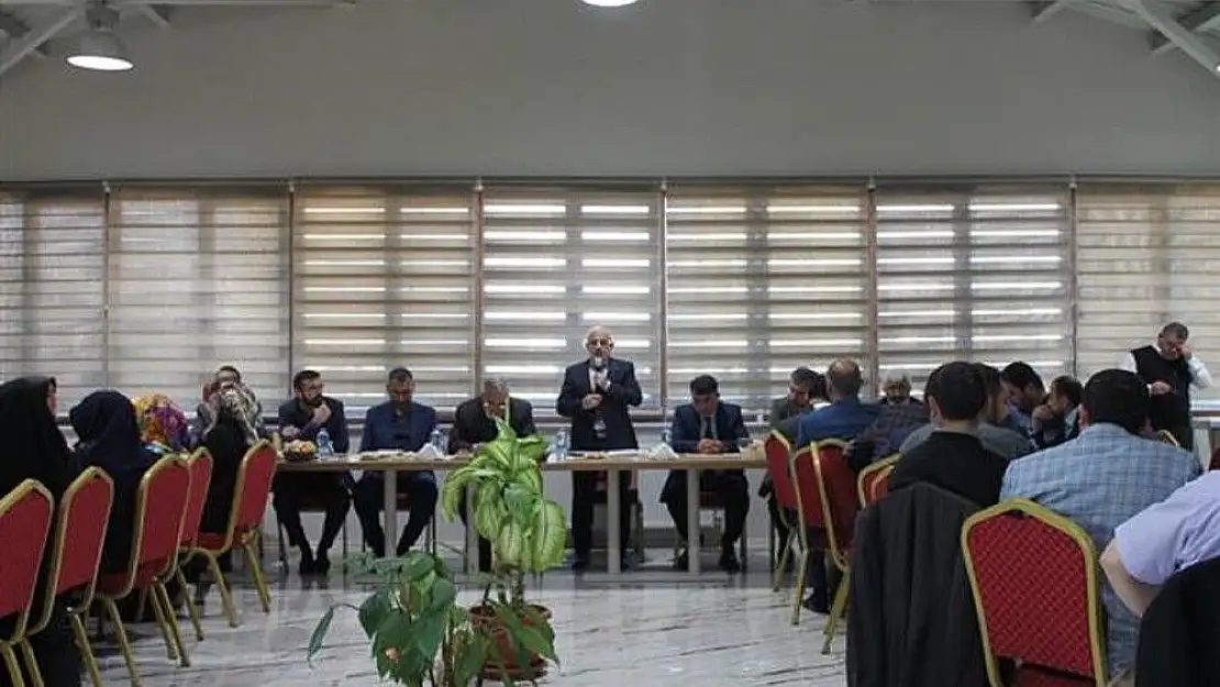 'İl Müftüsü Akkuş´tan din görevlilerine internet uyarısı'