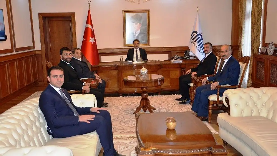 'MHP heyetinden, Vali Baruş´a ziyaret'