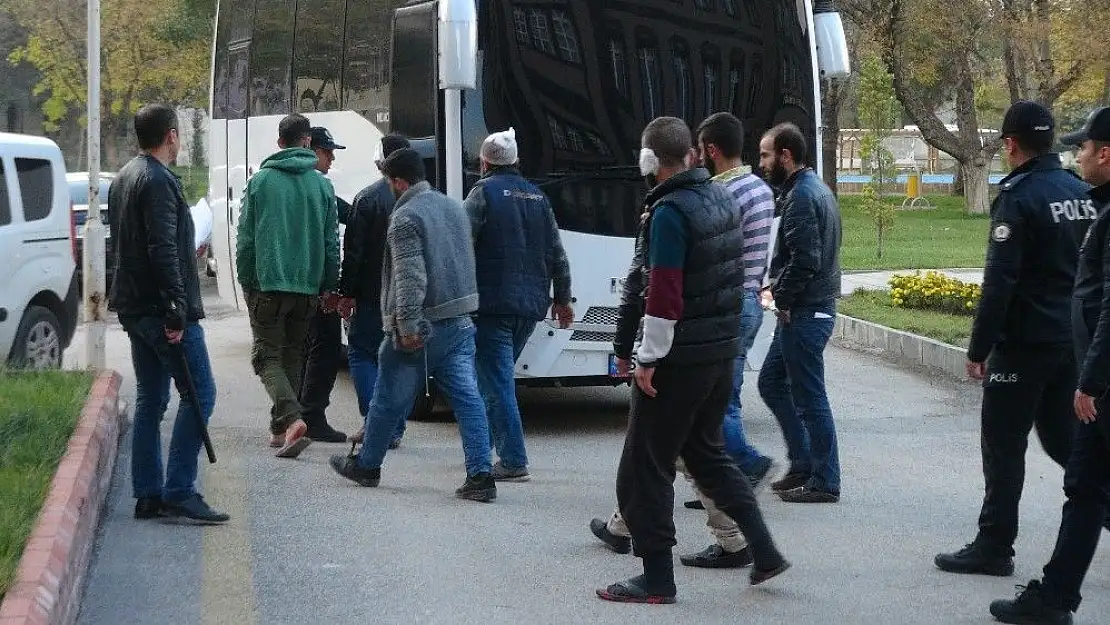 'Suriyelilerin ''ekmek ve kahve'' kavgası'