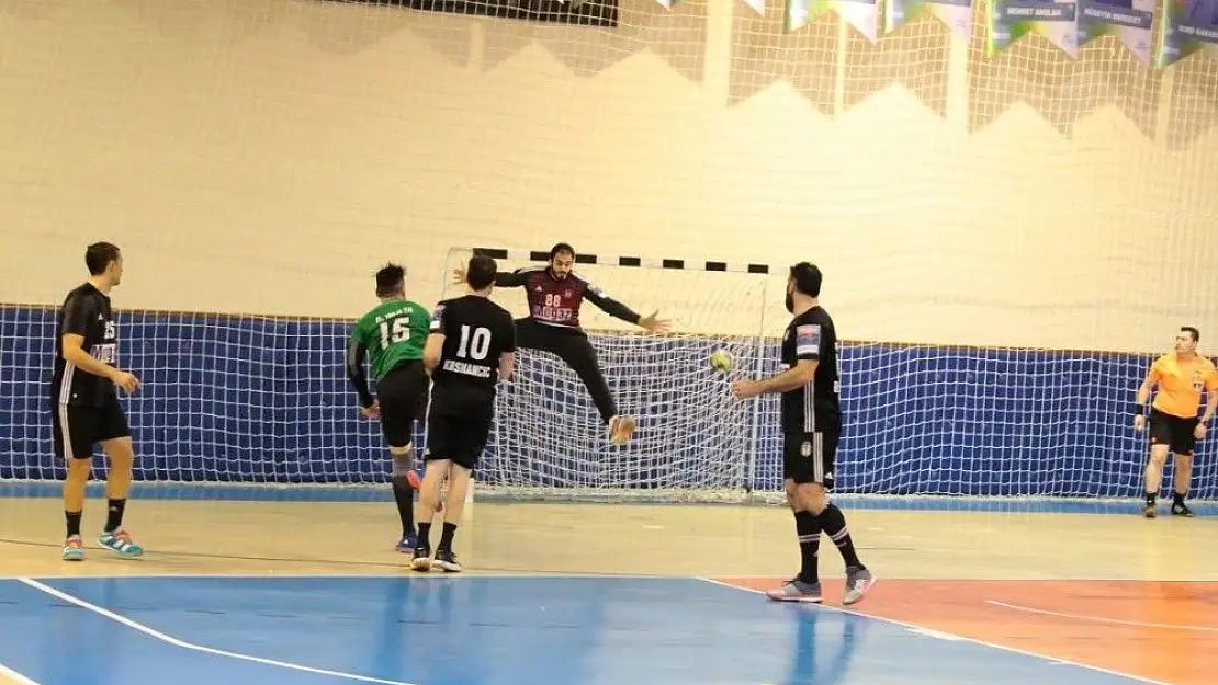 'Adıyaman Belediyespor: 30 - Beşiktaş Mogaz: 38'