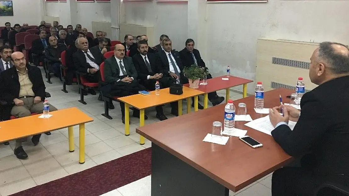 'Elazığ´da ilkokul müdürleri ile değerlendirme toplantısı'