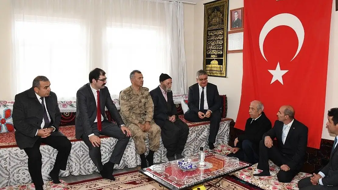 'Vali Aykut Pekmez Şehit Uzman Çavuş Şeyho Şişman´ın ailesi ile bir araya geldi'