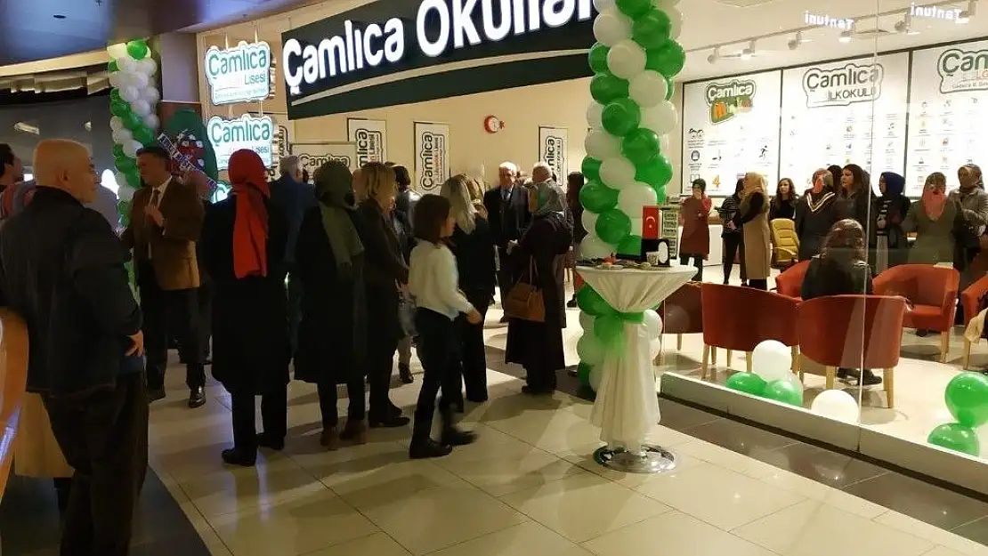 'Çamlıca Kolej Fen Lisesi tanıtım ofisi AVM´de açıldı'