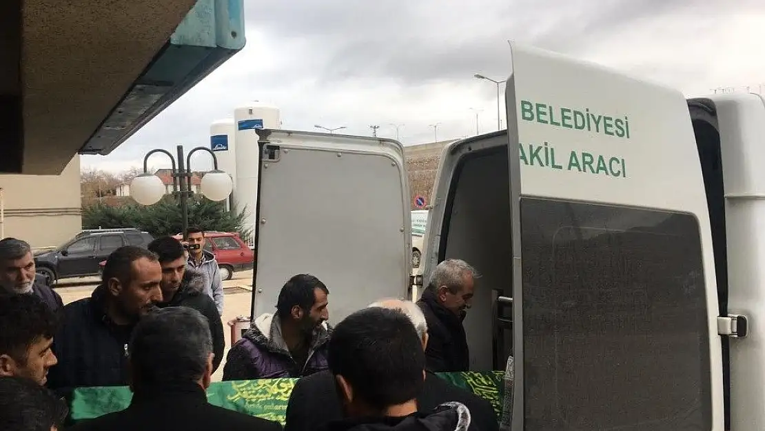 'Düğün hazırlığı yapıyordu, 21 yaşında kalbine yenildi'
