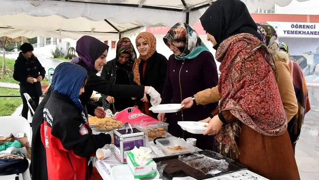 'Gazze için yardım kermesi düzenlendi'