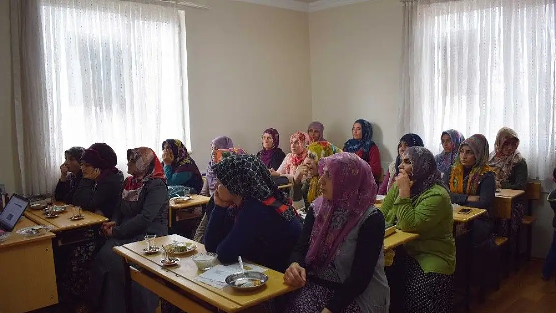 'Aile ilişkilerinde sabrın önemi anlatıldı'