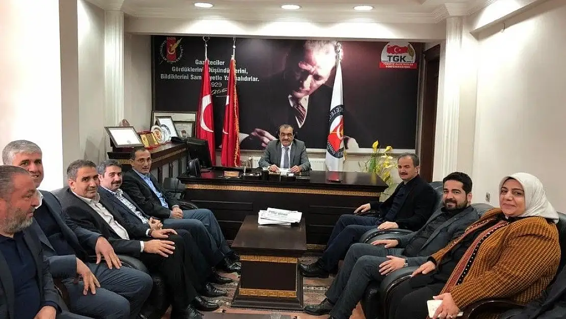 'AK Parti heyeti AGC´yi ziyaret etti'