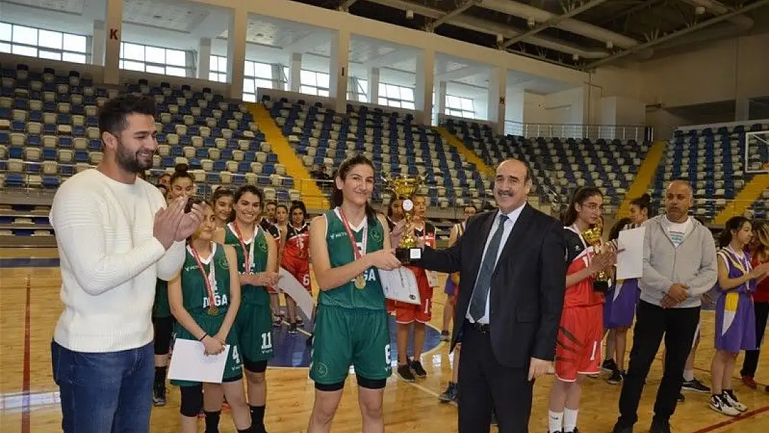 'Okullar Arası Genç Kızlar Basketbol Müsabakaları sona erdi'