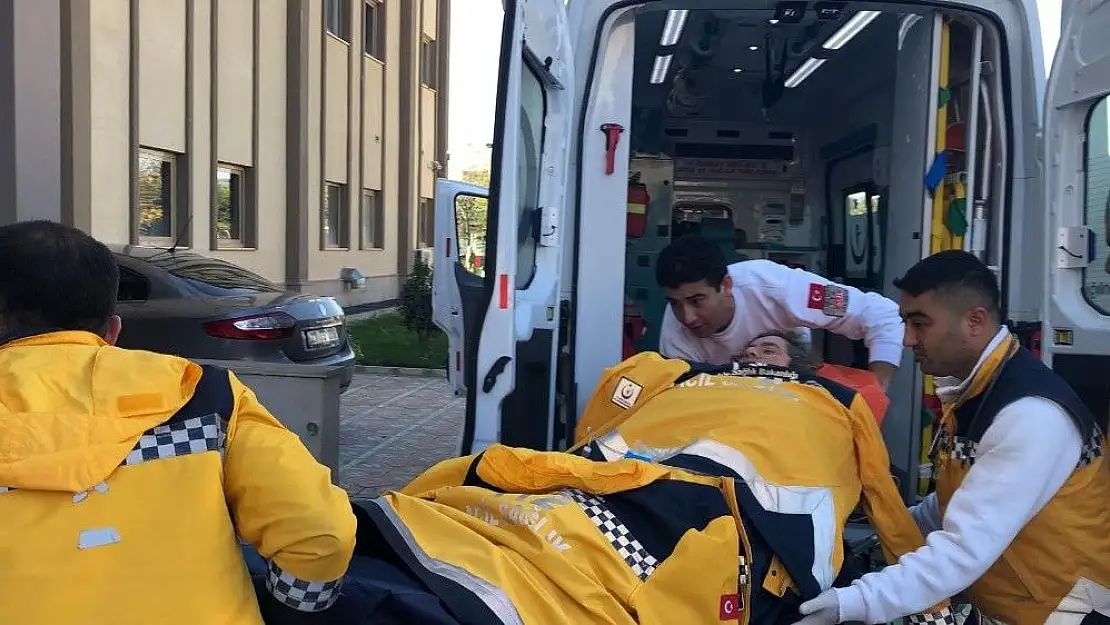 'Selin getirdiği odunları toplarken çaya düştü'