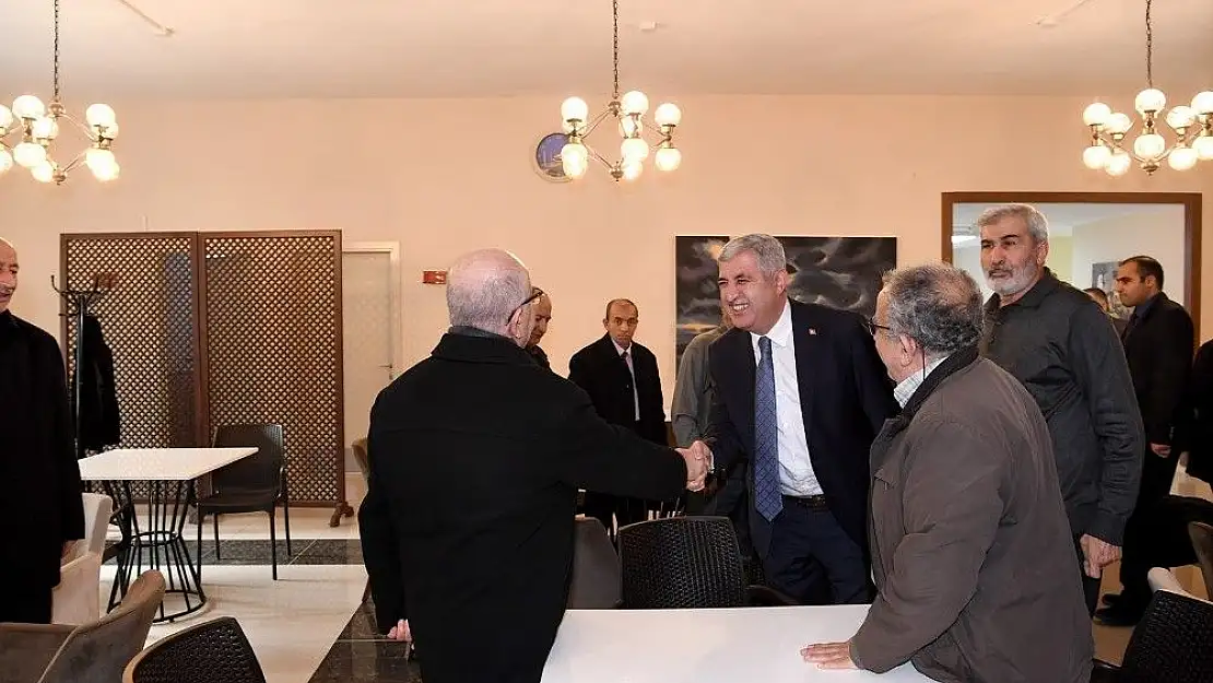'Başkan Polat, Vefa Konağını ziyaret etti'