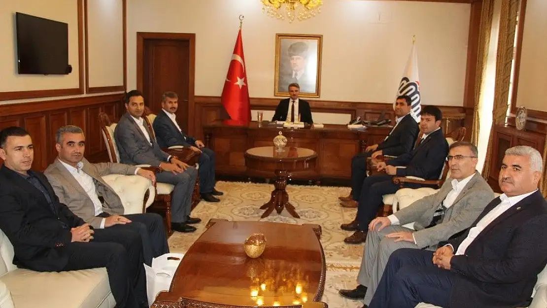 'Eğitim Bir Sen´den Vali  Baruş´u ziyaret'