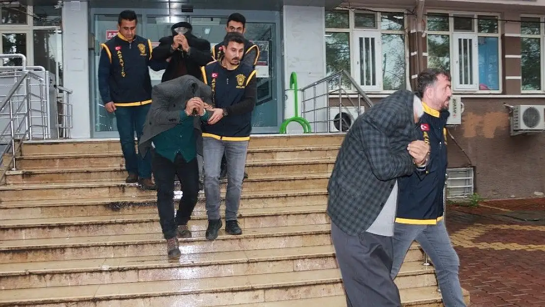 'Fuhuş operasyonunda 5 tutuklama'