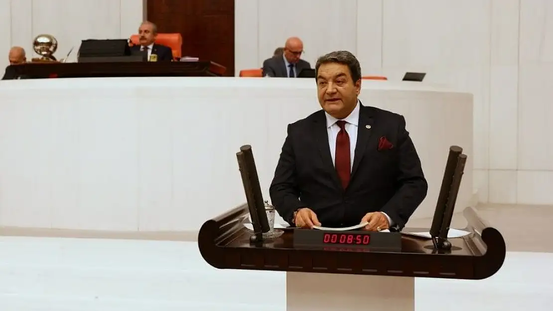 'MHP´li Fendoğlu´ndan milli maç talebi'