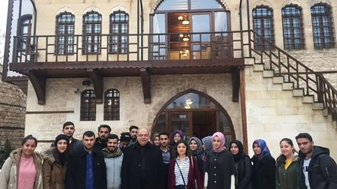 'Başkan Kutlu üniversite öğrencileriyle buluştu'