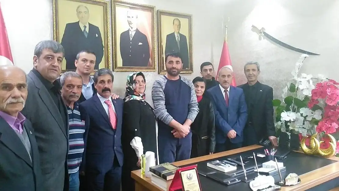 'MHP Battalgazi İlçe Başkanlığında itişare toplantısı'