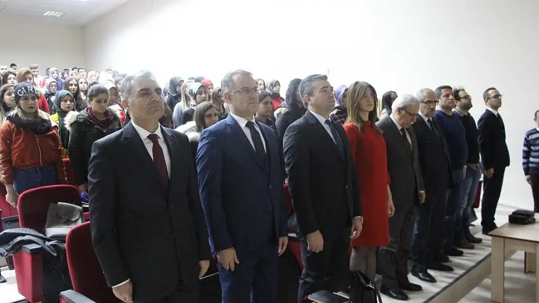 'FÜ´de ''Geçmişten Günümüze Bankacılık'' konferansı'