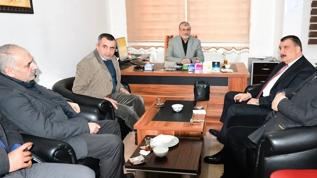 'Başkan Gürkan, Yetimler Kervanı Derneği´ni ziyaret etti'