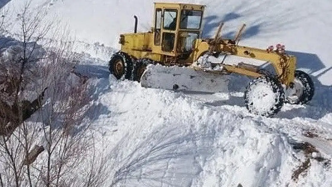 'Adıyaman´da 169 yerleşim birimine ulaşılamıyor'