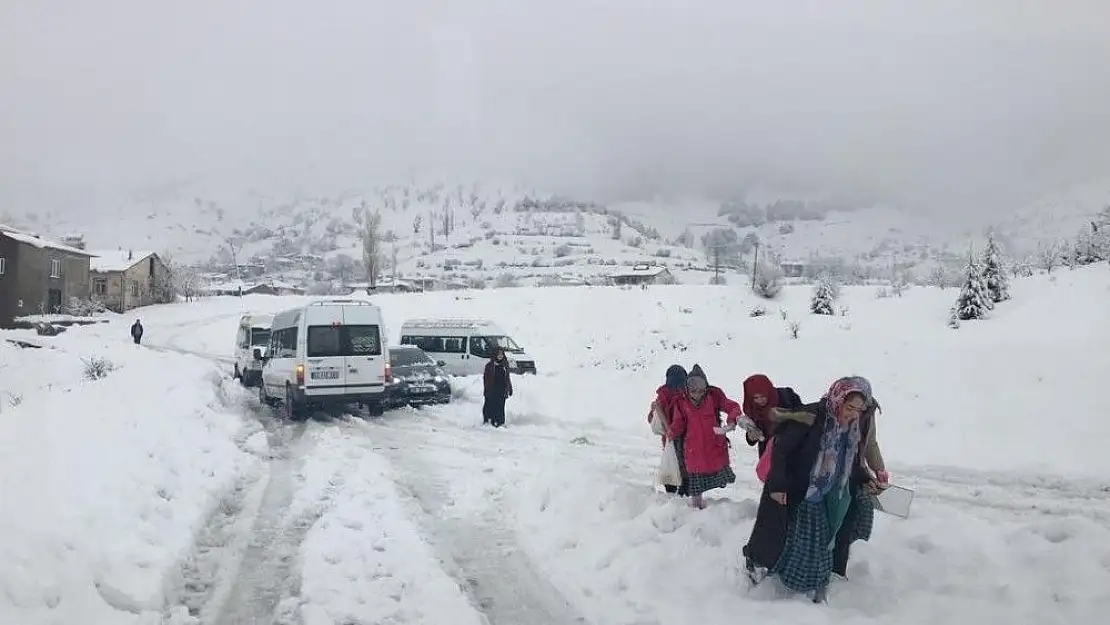 'Kar yağışı Sincik´te hayatı olumsuz etkiliyor'