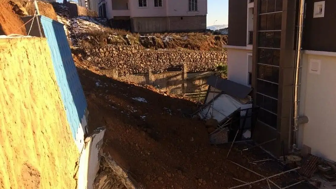 'İstinat duvarı böyle çöktü'