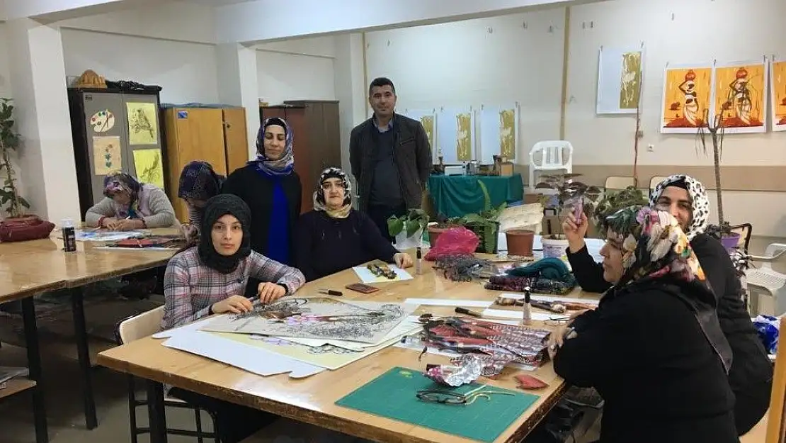 'Müdür Yılmaz kursları inceledi'