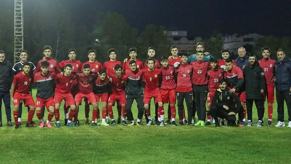 'E.Yeni Malatyaspor altyapısına da Antalya´da kamp yaptırdı'