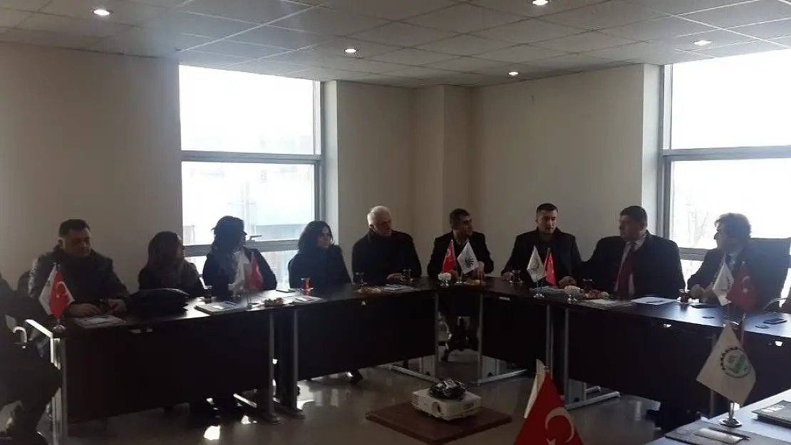 'İYİ Partili Parlak´tan MASİAD´a ziyaret'