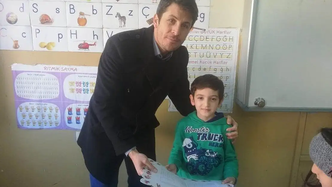 'Miniklerin karne heyecanı'