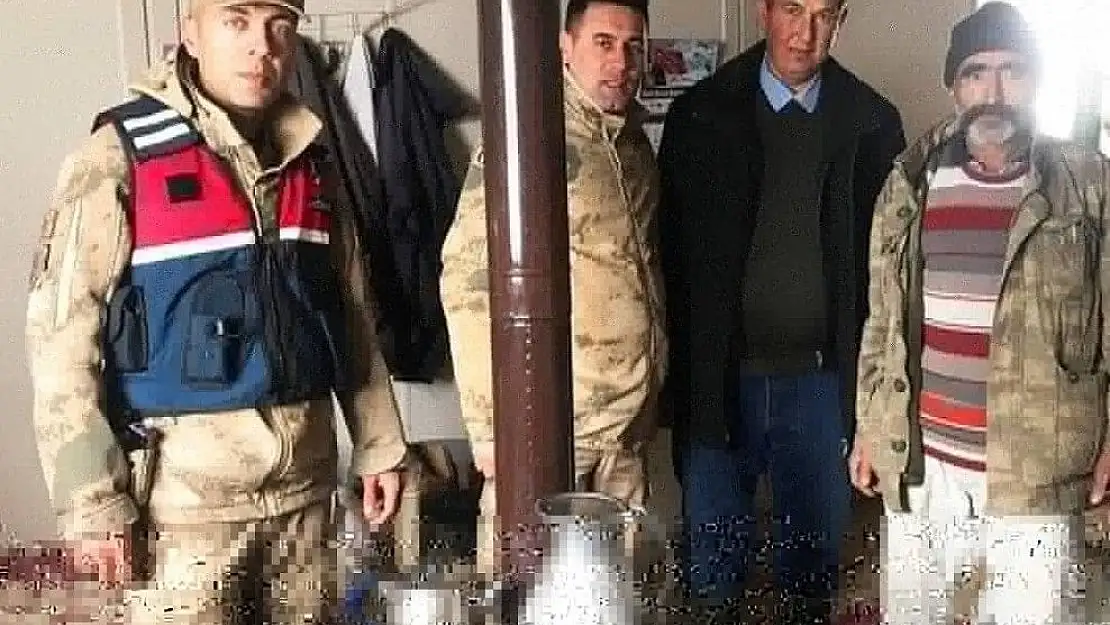 'Yaylada mahsur kalan dayı yeğen Jandarma tarafından kurtarıldı'