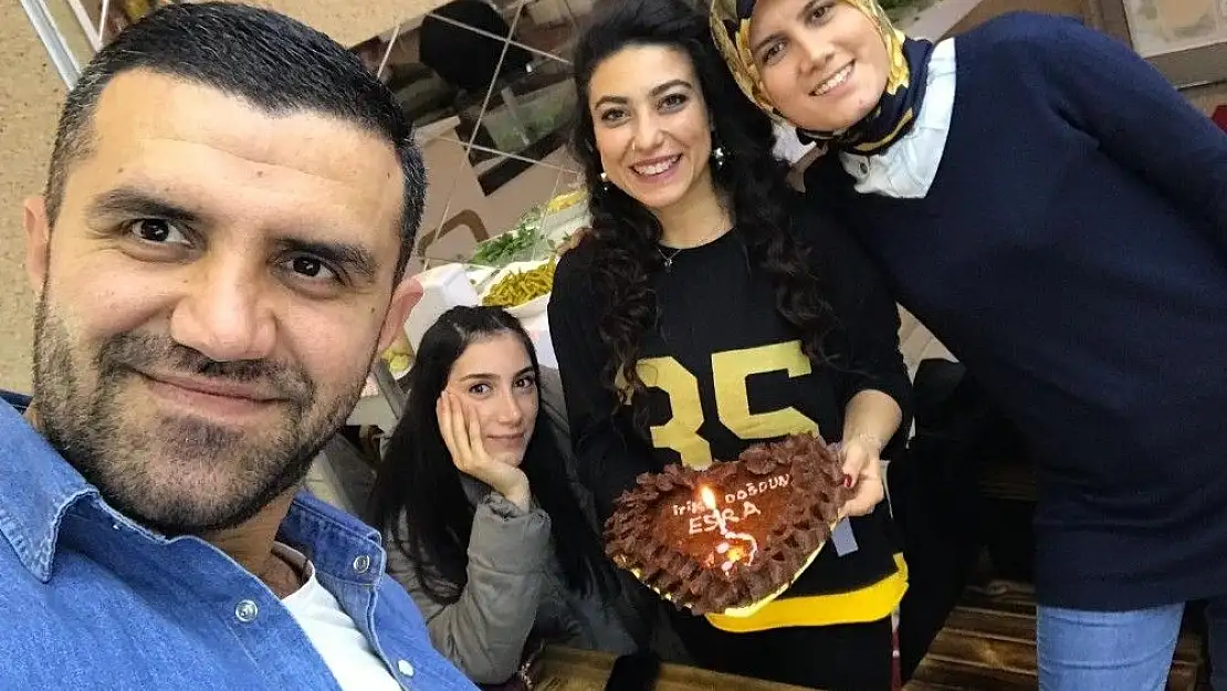 'Çiğköfteden doğum günü pastası'