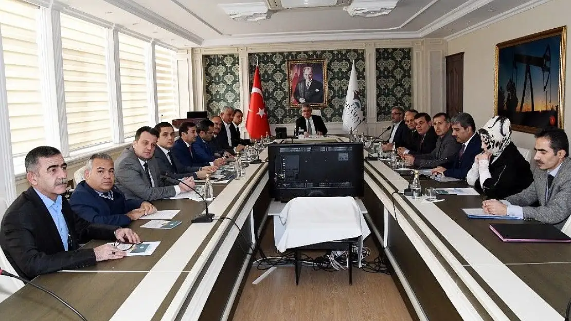 'İl istihdam toplantısı Vali Aykut Pekmez başkanlığında yapıldı'