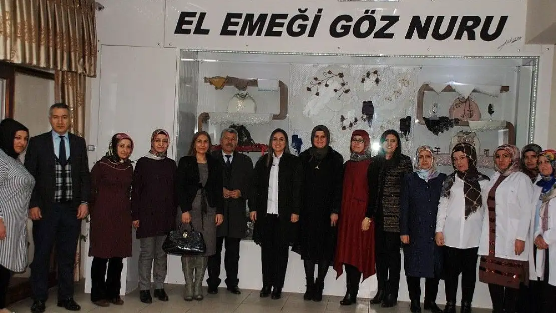 'Vali Aykut Pekmez´in eşi ÇATOM´da ki çalışmaları yerinde gördü'