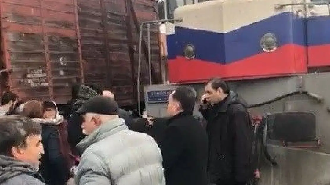 'Yer bulamayınca treninin yolunu kestiler'
