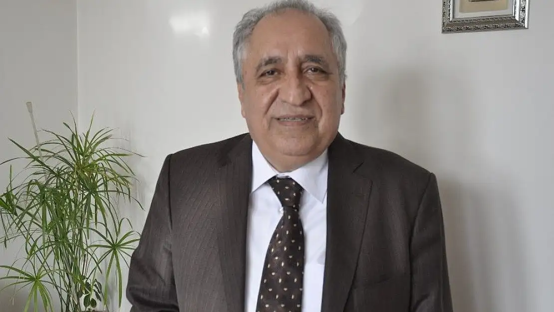 'Binaların önünden belediyelerin topladığı park ücreti kanuni değil'
