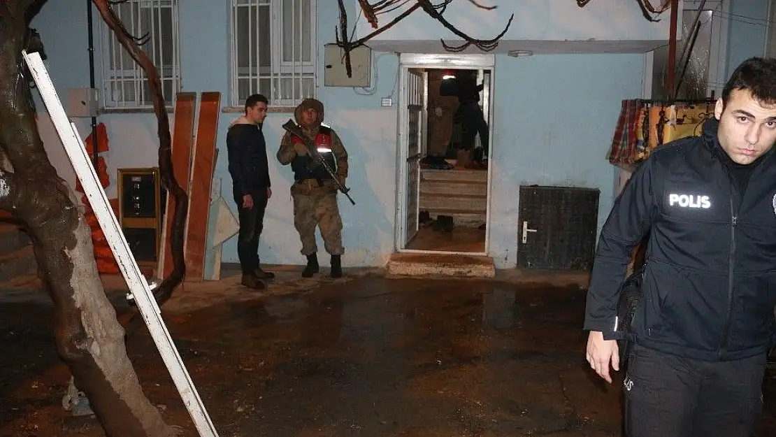 'Muğla´da FETÖ´den aranan çift Adıyaman´da şafak operasyonuyla yakalandı'
