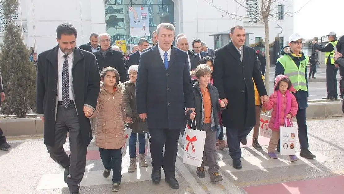 'Elazığ´da ''Öncelik Hayatın, Öncelik Yayanın''etkinliği'