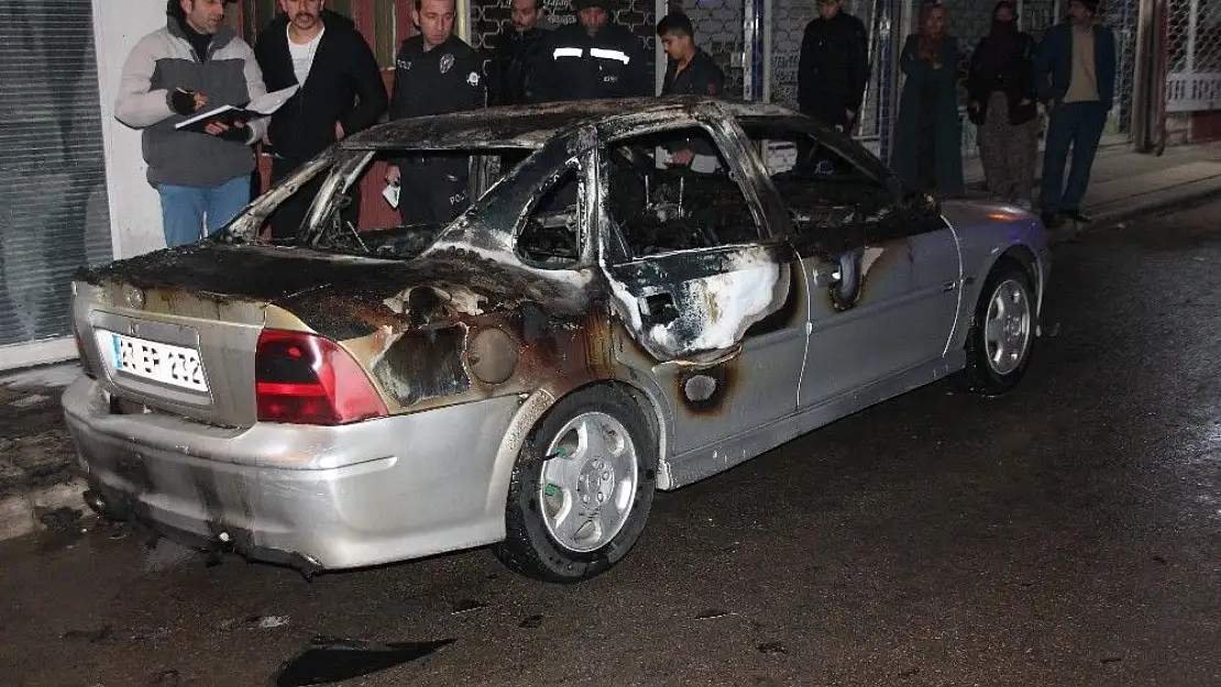 'Elazığ´da 2 aracı kundaklayan şüpheli yakalandı'