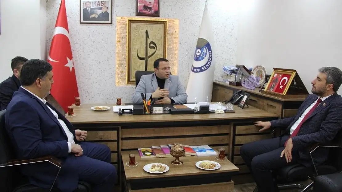 'Marasalı seçim çalışmalarını sürdürüyor'