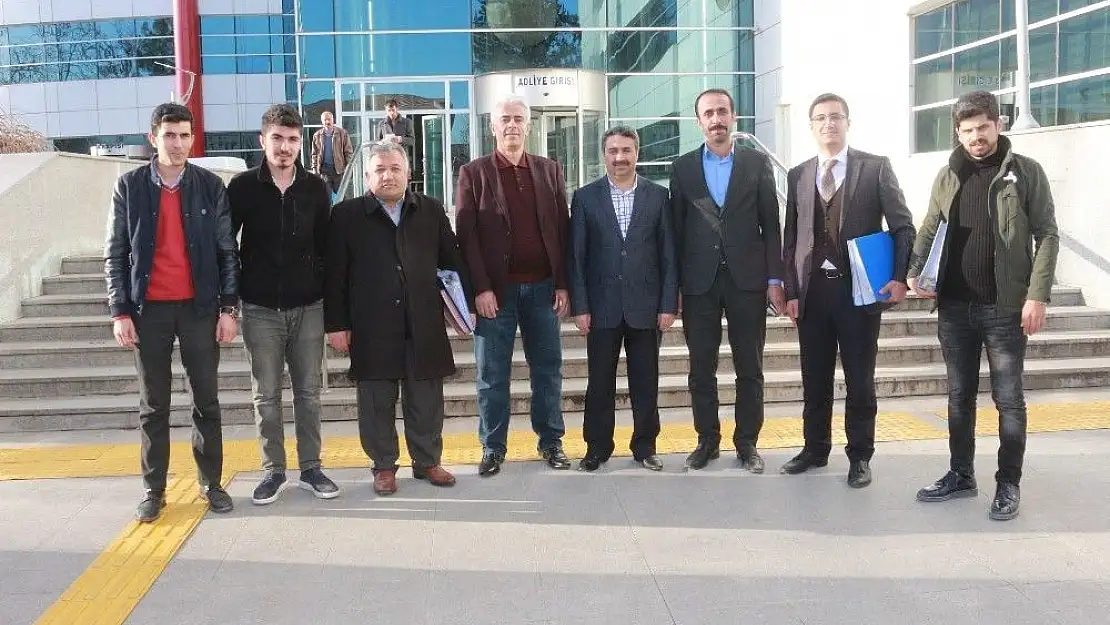 'AK Parti listelerini açıkladı'