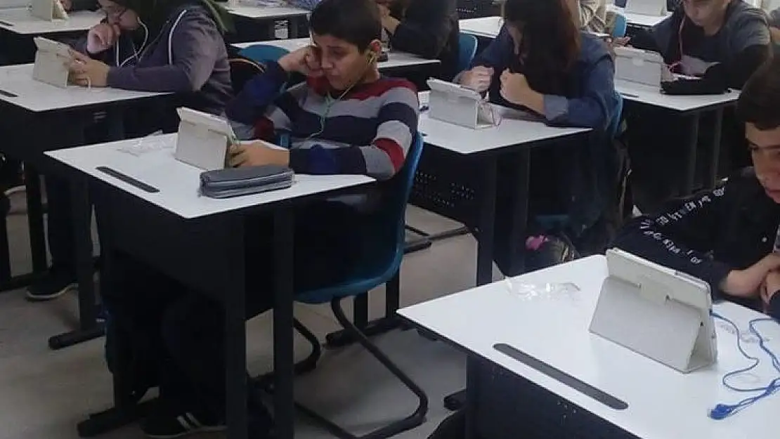 'Mercan Kolejinde çift dilli eğitim'
