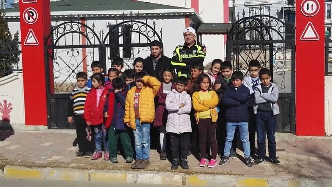 'Öğrencilere uygulamalı trafik eğitimi verildi'