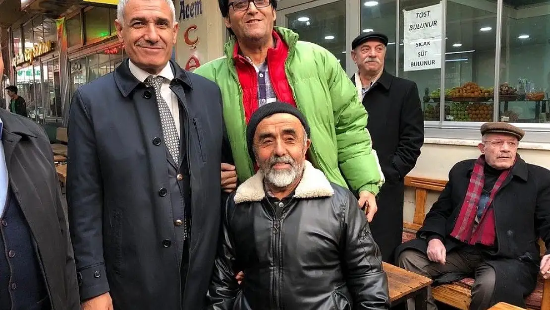 'Başkan adayı Güder, esnaflarla bir araya geldi'