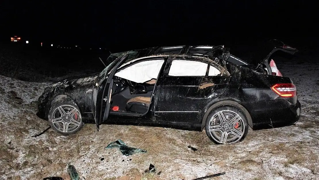 'Elazığ´da 2 ayrı trafik kazası: 5 yaralı'