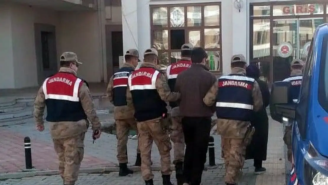 '15 yıl hapis cezasıyla aranan zanlı, uygulamada yakalandı'