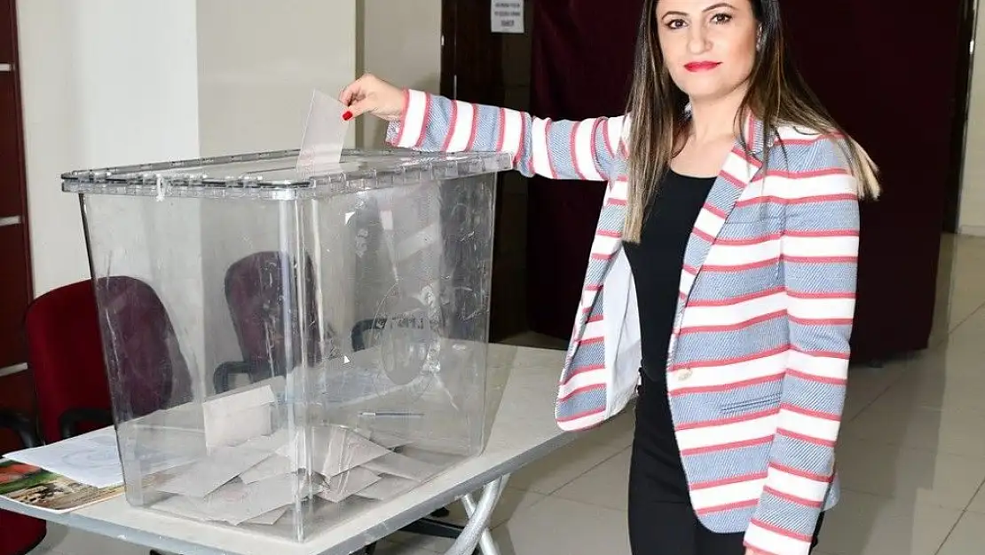 'ATSO´nun kadın ve genç girişimciler icra komiteleri seçildi'